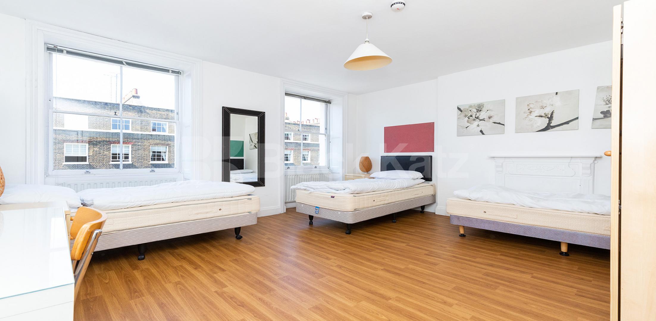 			MINS TO UCL, SOAS & LSE, 4 Bedroom, 1 bath, 1 reception Flat			 Bedford Place, BLOOMSBURY